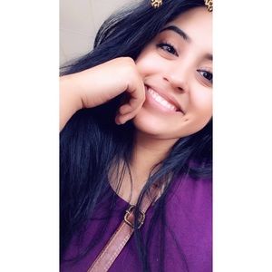 Meet your Posher, Noelia